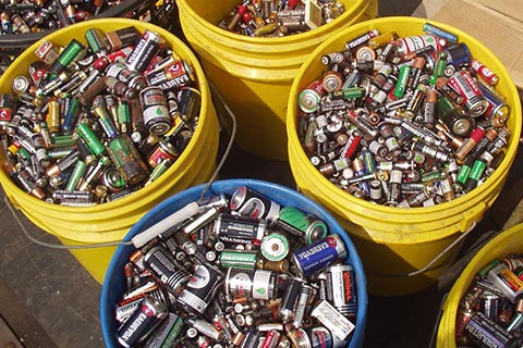 鹤岗高价回收艾亚特电池|风帆Sail铁锂电池回收